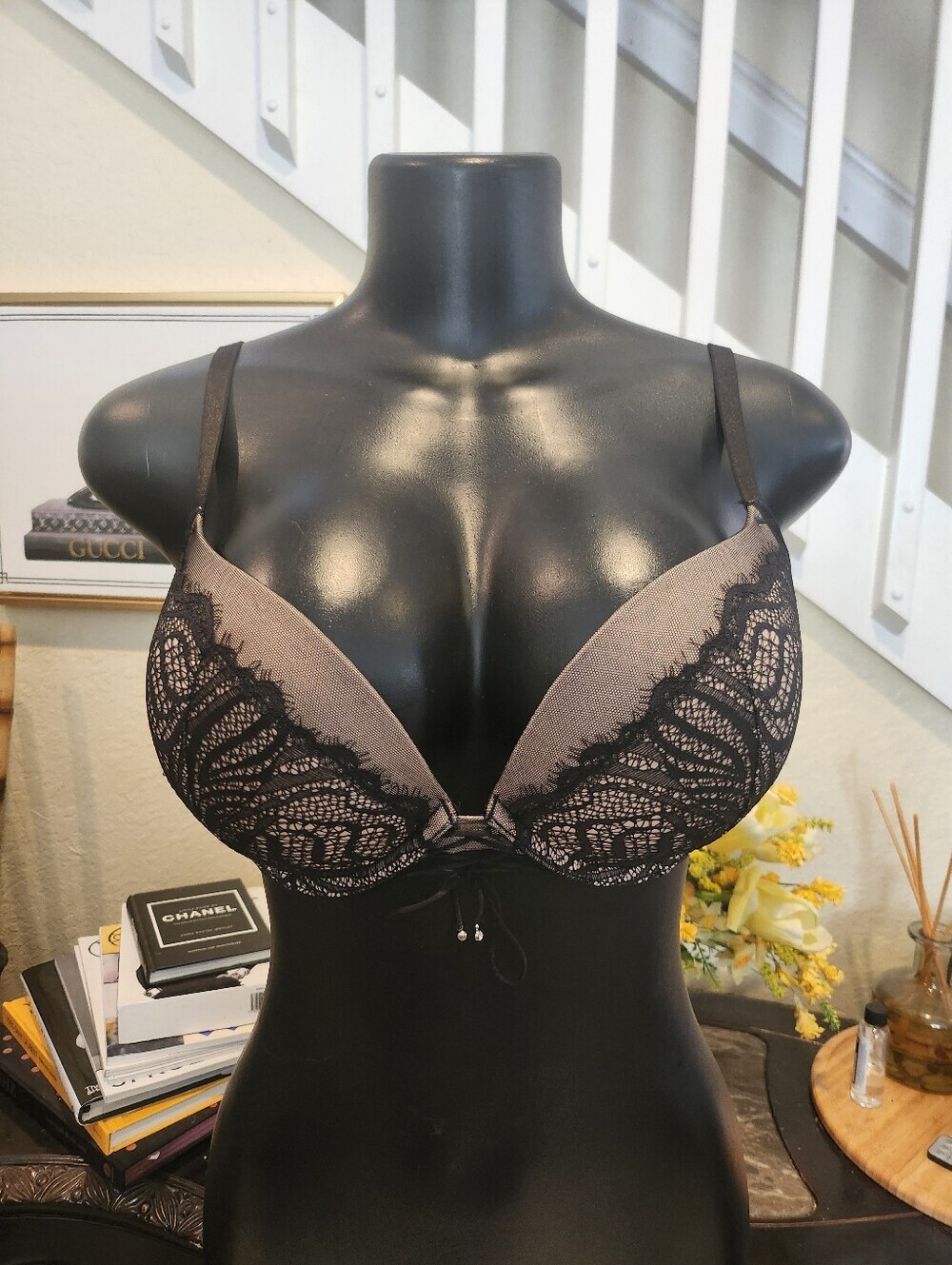 Victoria's Secret Very Sexy push-up bra 34DD